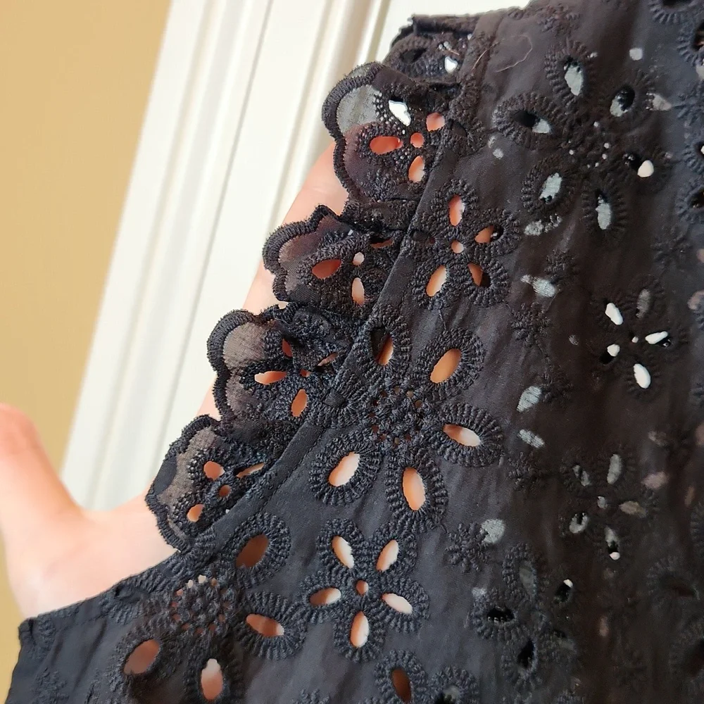 SALE! Kate Spade Black Daisy Eyelet Sleeveless Top Size 14 100% Cotton, Pristine - Picture 13 of 15